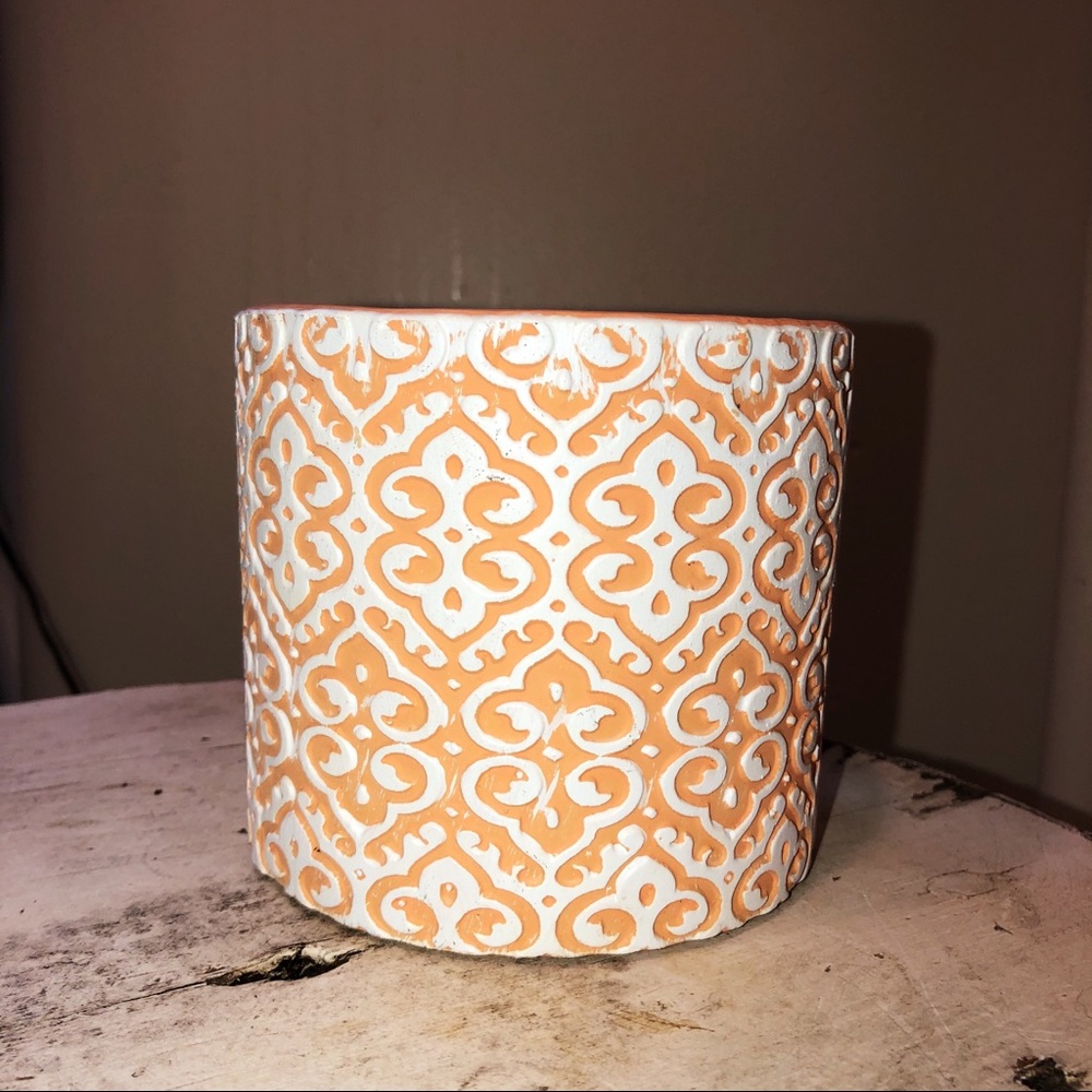 Cute plant pot, cache pot